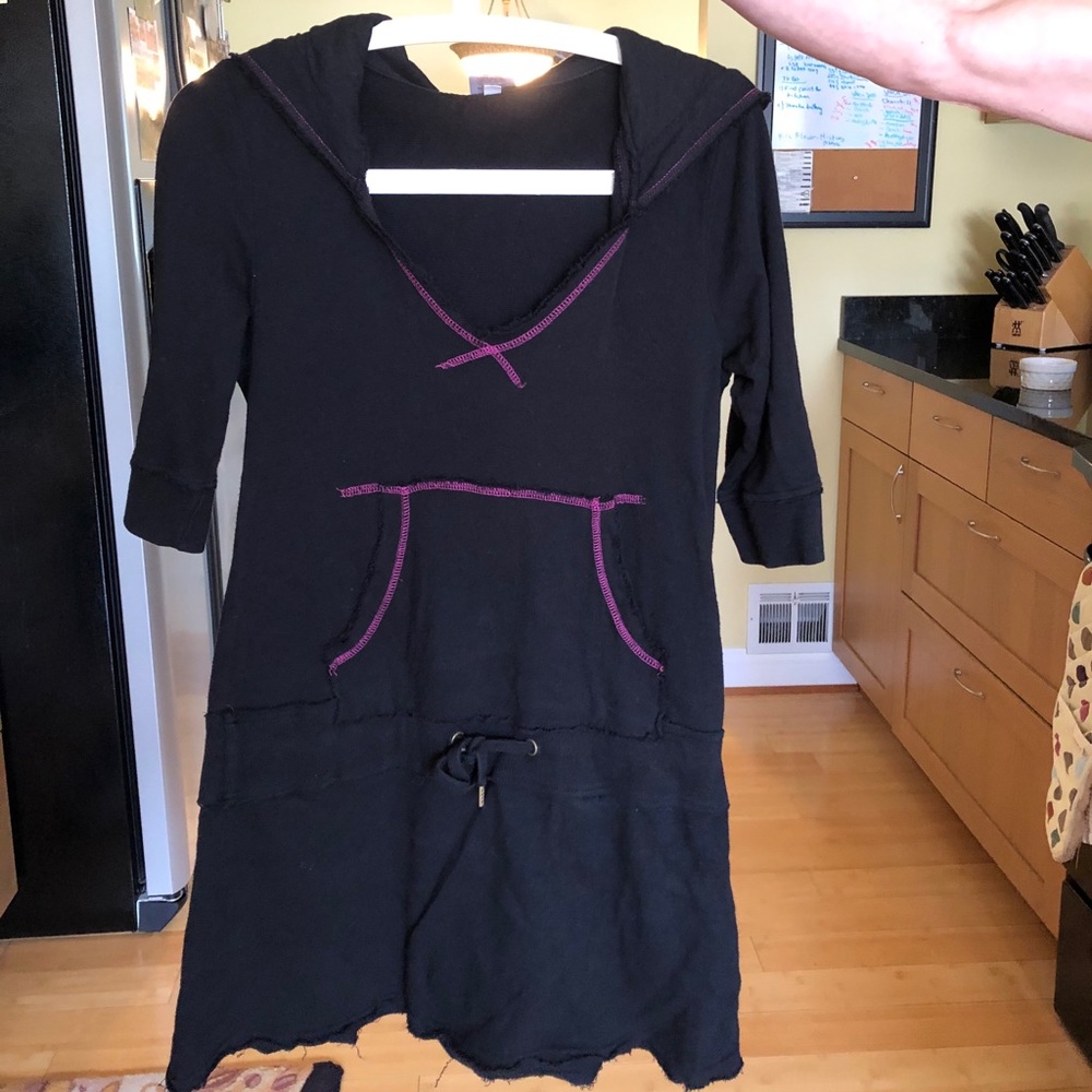 Like-New 3/4 sleeve w/hood frayed cover up dress